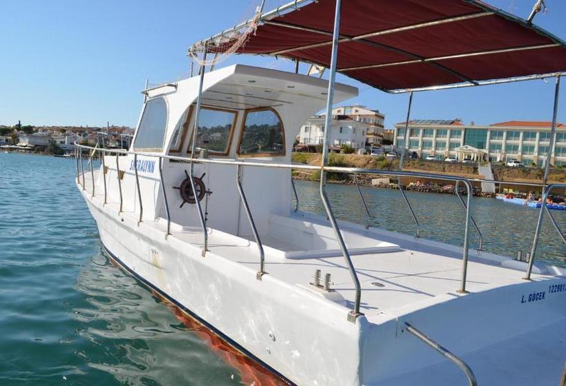 בית מלון כפרי Cunda Kivrak