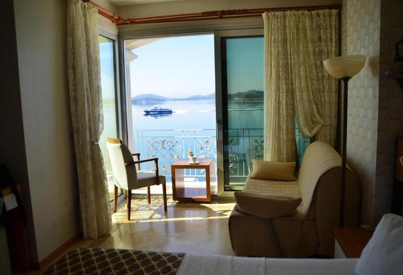 בית מלון כפרי Cunda Kivrak