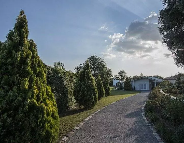 Hotelli Domaine De Larchey