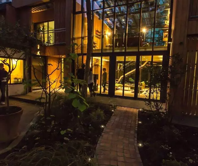 هتل Eden Lodge Paris