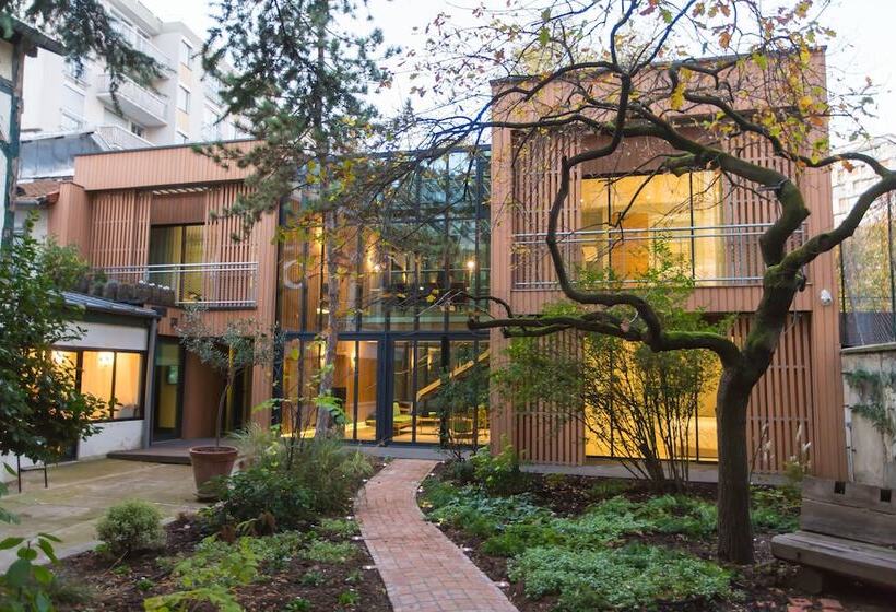 ホテル Eden Lodge Paris