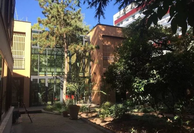 هتل Eden Lodge Paris