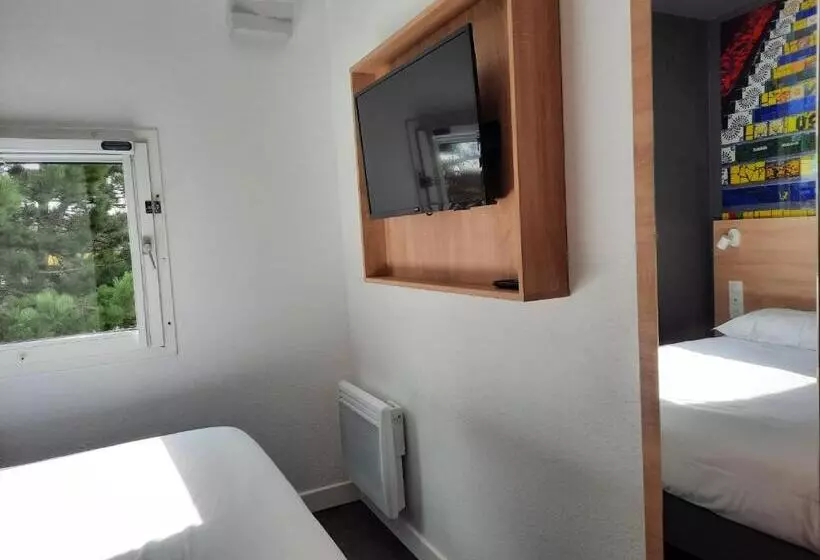 Hotel Kyriad Direct Caen Nord Memorial