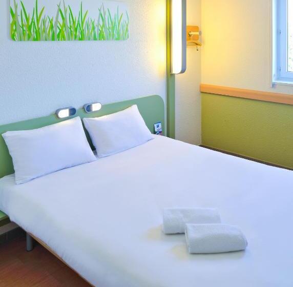 ホテル Ibis Budget Santeny