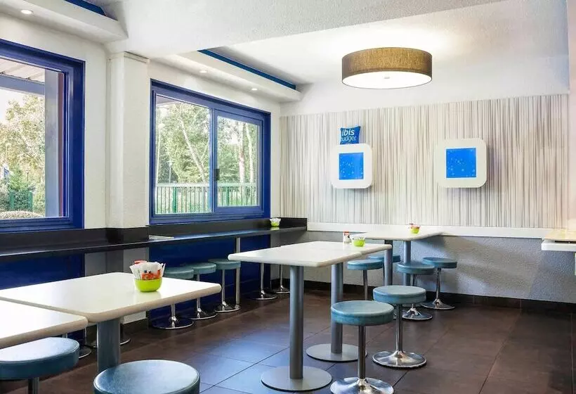 בית מלון כפרי Ibis Budget Sucy En Brie