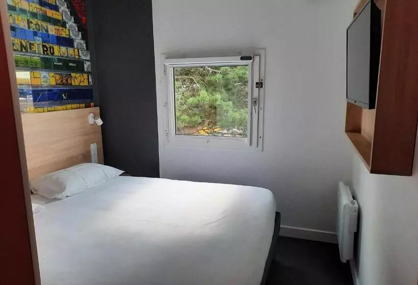 Hotel Kyriad Direct Caen Nord Memorial