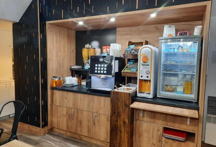 فندق Kyriad Direct Caen Nord Memorial