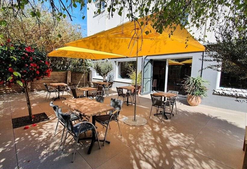 Отель Hôtel Les Pieux En Cotentin