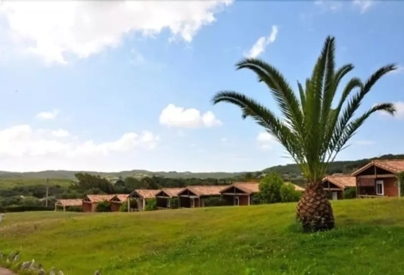 هتل Maora Village