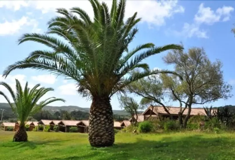 هتل Maora Village