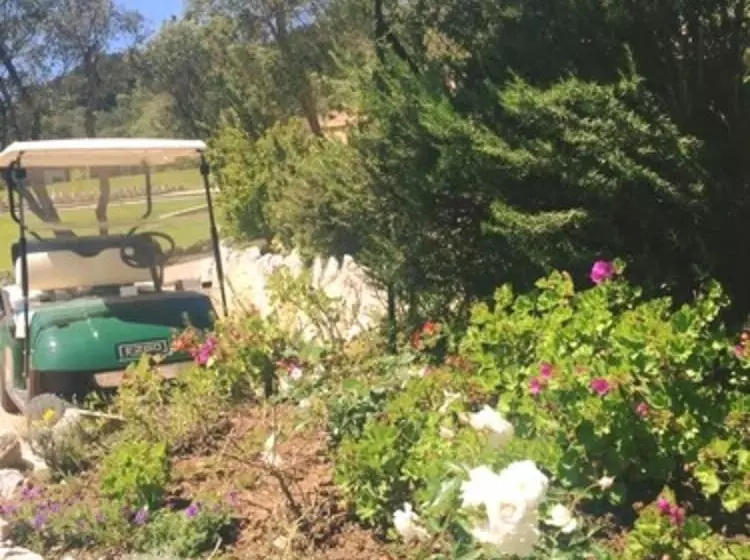 هتل Maora Village