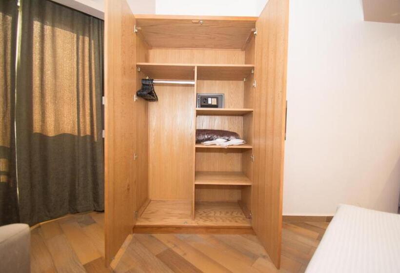 هتل Nile Guardian