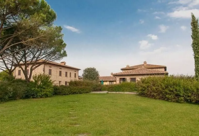 Hotel Principe Del Trasimeno