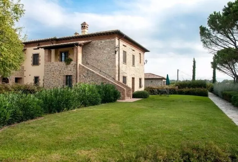 Hotel Principe Del Trasimeno