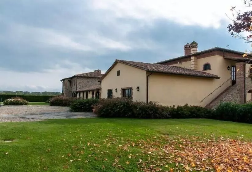 Hotel Principe Del Trasimeno