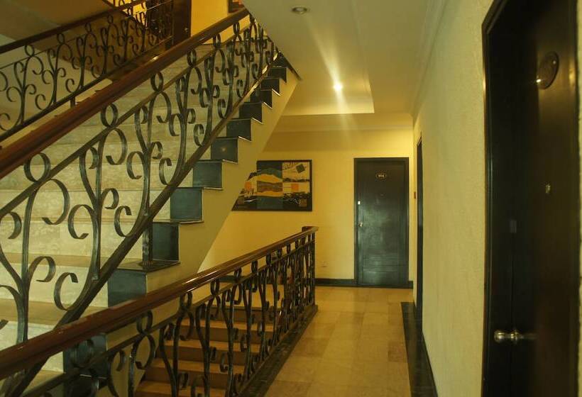 Sky View Hotel Managed By Os