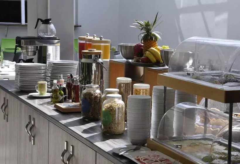 هتل Swakopmund Plaza