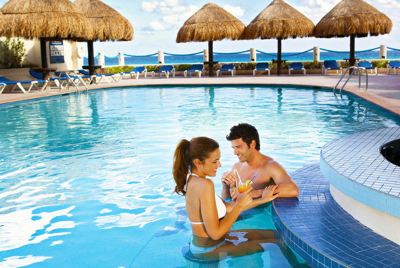 فندق The Sunshine Club At Tucancun Beach