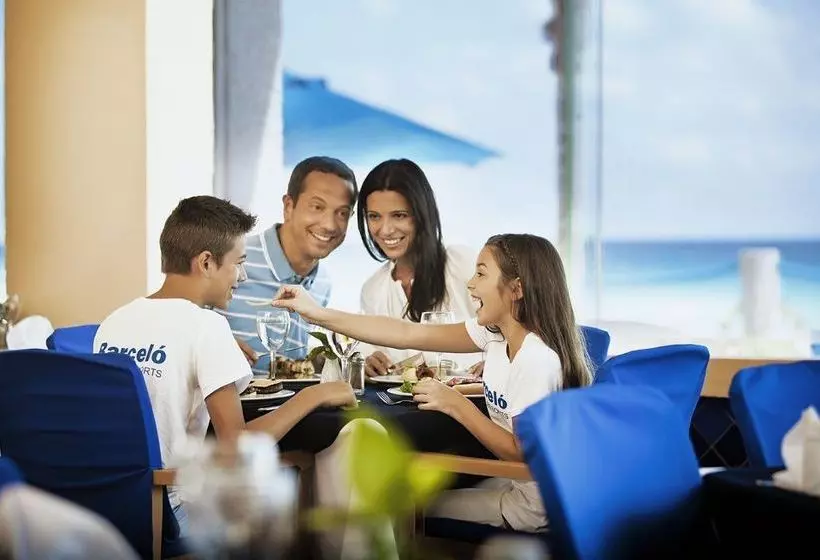 호텔 The Sunshine Club At Tucancun Beach