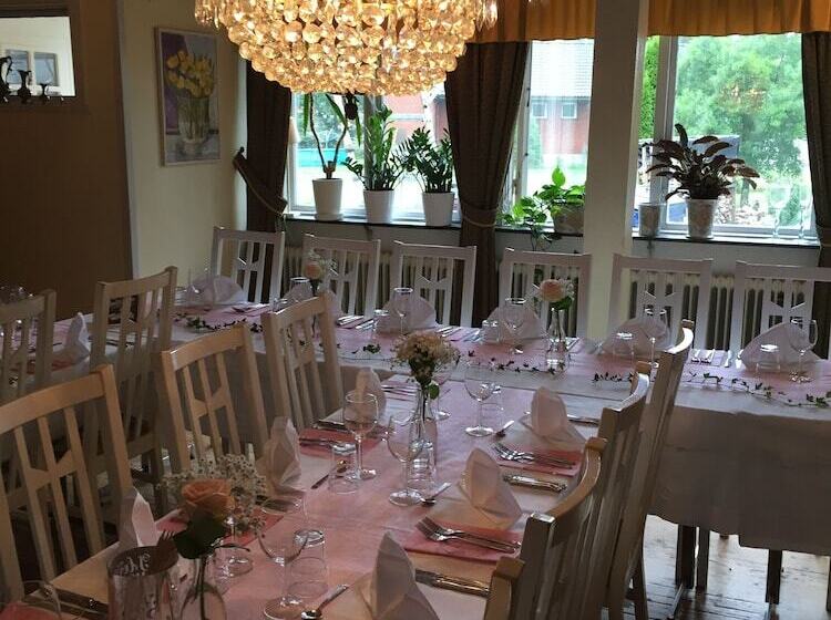 בית מלון כפרי Furulidens B & B