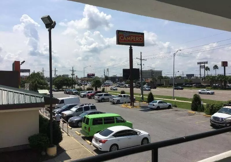 汽车旅馆  Contempra Inn