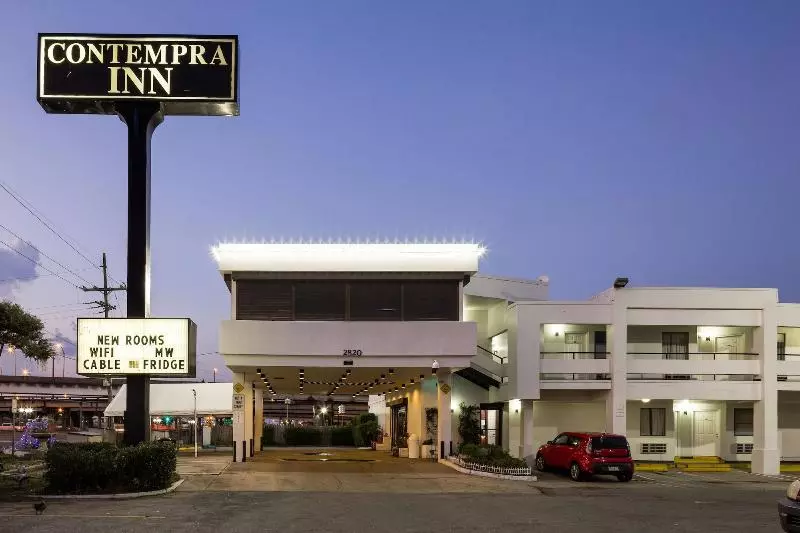 汽车旅馆  Contempra Inn