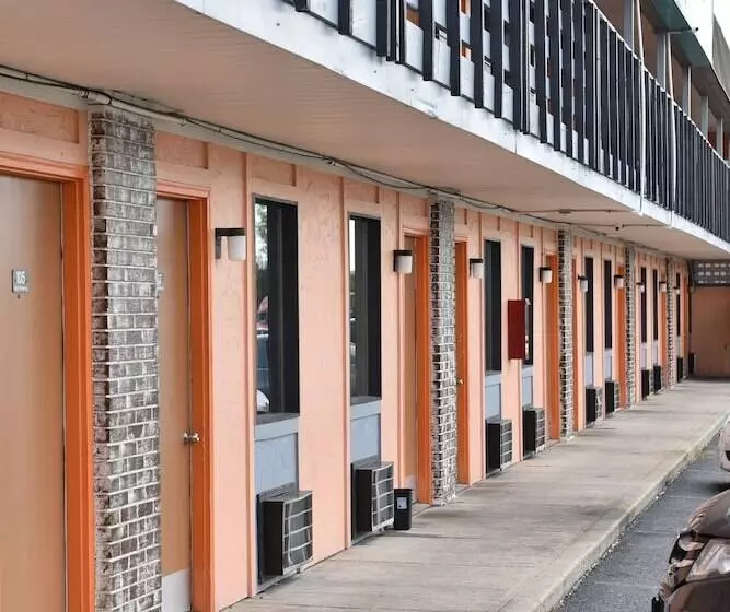 모텔 Key West Inn Hobart