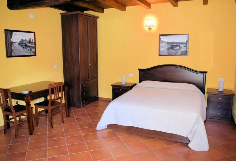 Pension (Hôtel basse catégorie) Corte Certosina