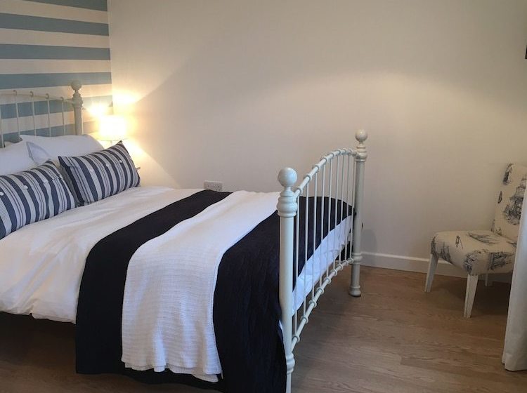 بنسيون Seavista B&b