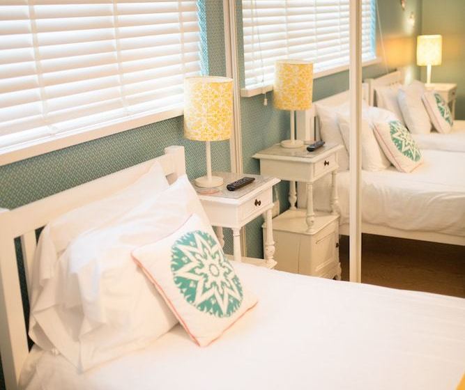 بنسيون Seavista B&b