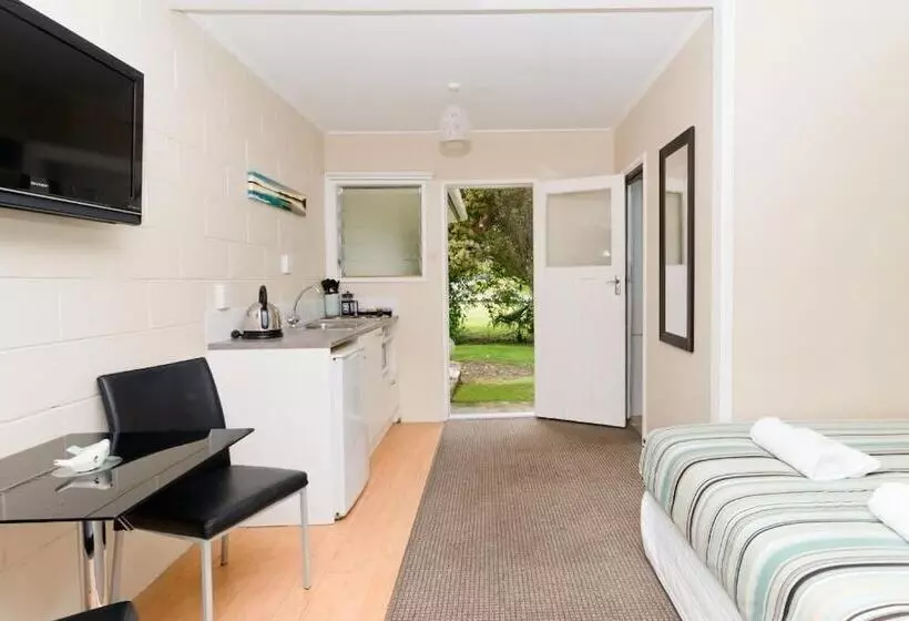 Aarangi Tui Motel