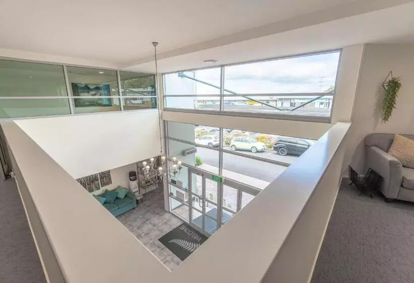 Hotel Aristotles North Shore