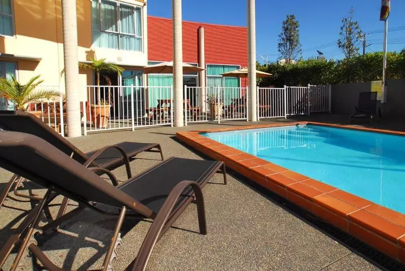 Hotel Aristotles North Shore