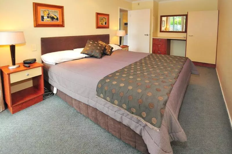 Hotel Aristotles North Shore