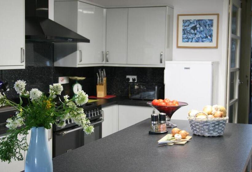 Bed and Breakfast Pendrin Guest House