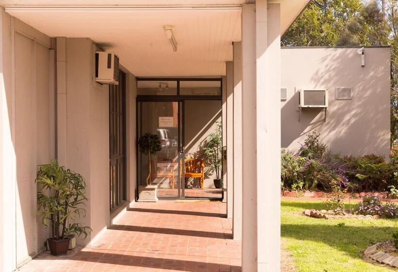 Chadstone Executive Motel