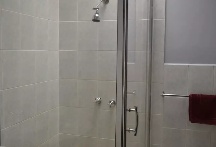 Chadstone Executive Motel