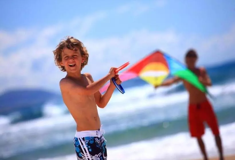 בית מלון כפרי Alex Seaside Resort