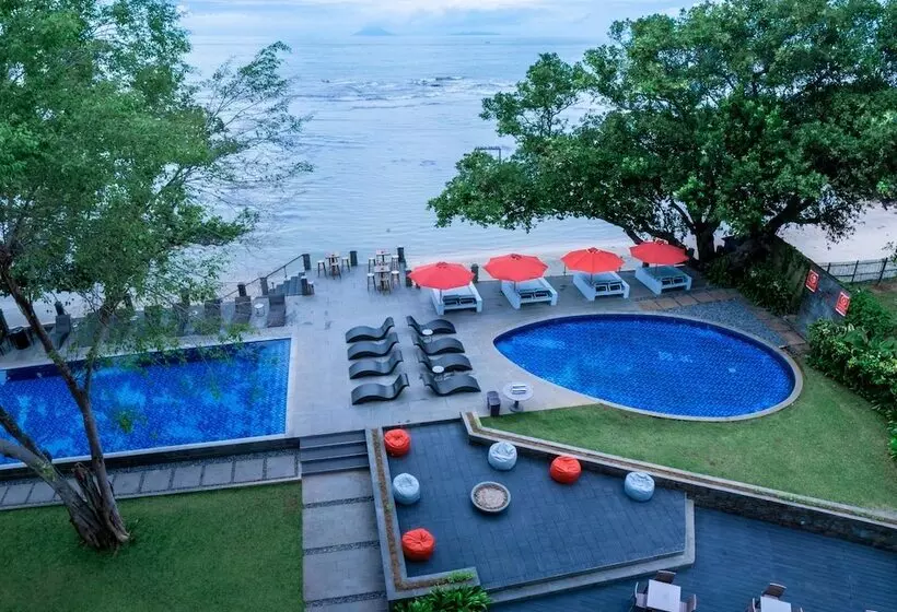 Hotel Aston Anyer Beach