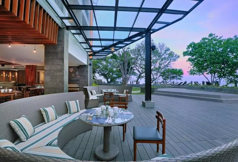 Hotel Aston Anyer Beach