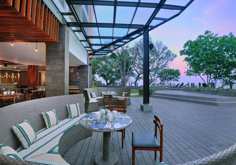 Hotel Aston Anyer Beach