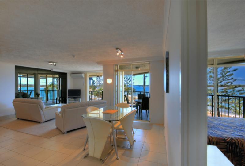 ホテル Bayview Beach Holiday Apartments