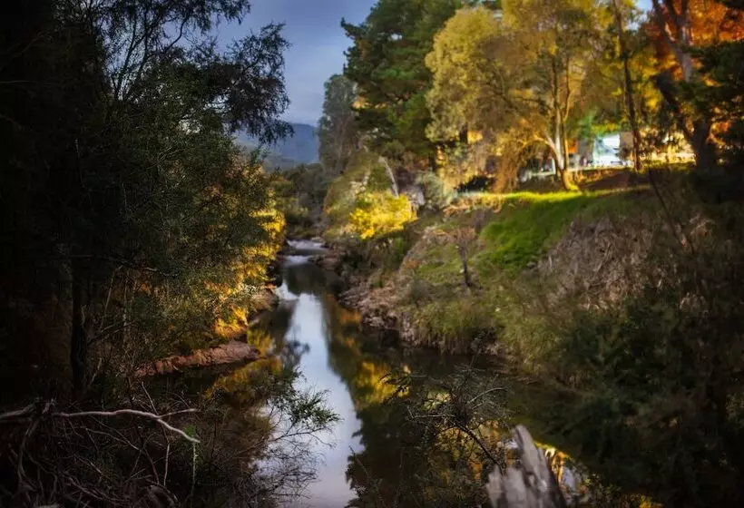 فندق Big4 Tasman Holiday Parks   Bright