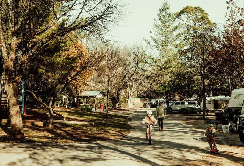 فندق Big4 Tasman Holiday Parks   Bright