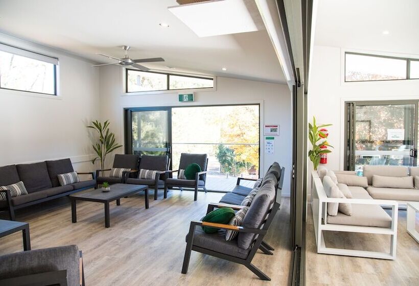 فندق Big4 Tasman Holiday Parks   Bright