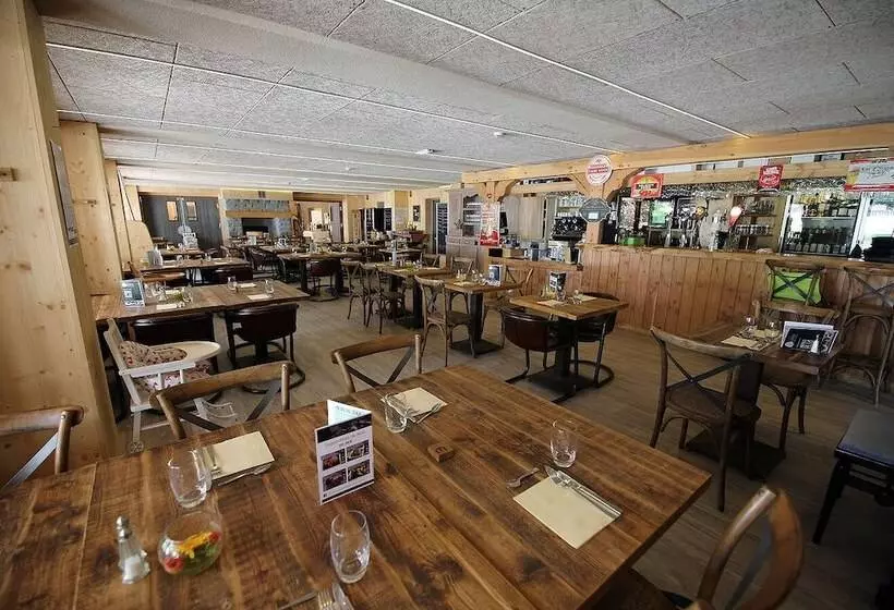 Отель Domaine Du Hirtz, Restaurant & Spa