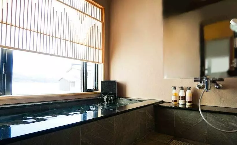 酒店 Hakuba Ryujin Onsen Ryokan Sui