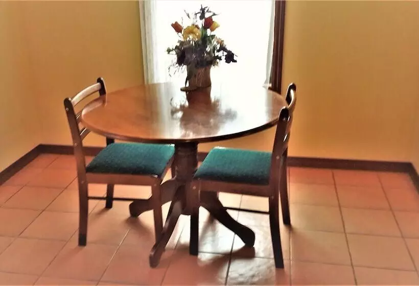 ホテル Heatherlie Cottages Halls Gap