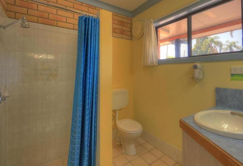 בית מלון כפרי Jacaranda Motor Lodge