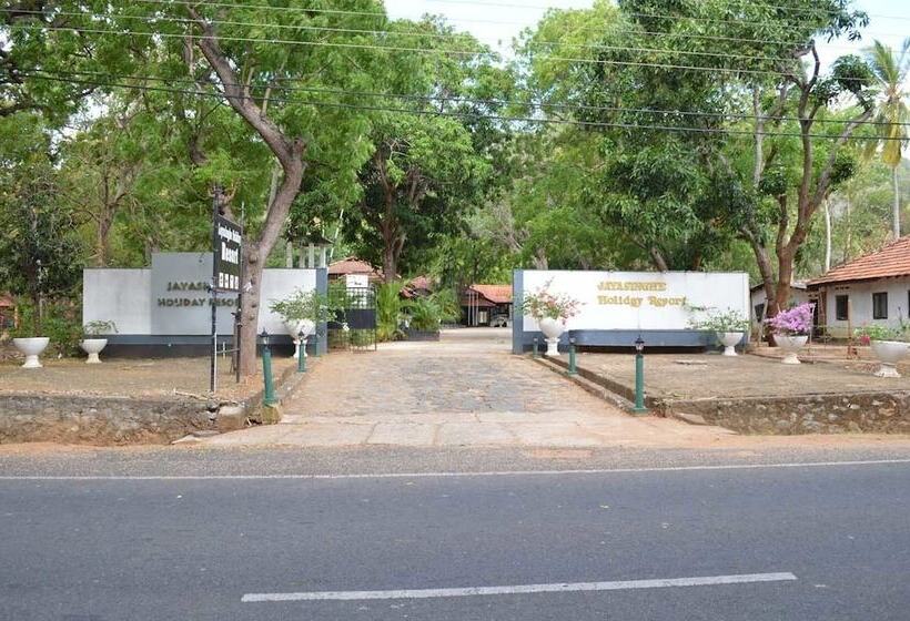 فندق Jayasinghe Holiday Resort